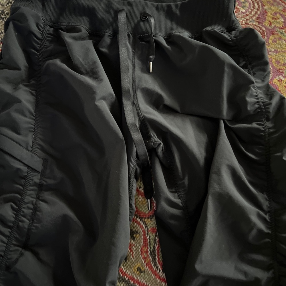 Zella Gray Ruched Athletic Pants - Picture 6 of 7